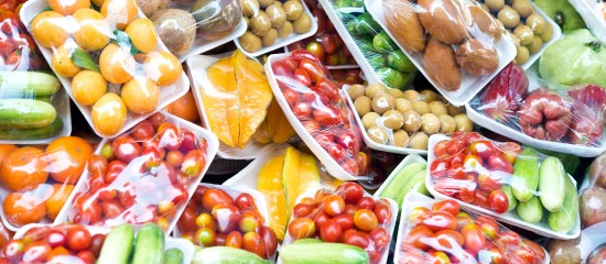 Vente de fruits et légumes frais : fini les emballages plastiques ! - © Les Echos Publishing 2023