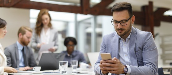 Un webinaire pour aider les entreprises à protéger leurs mobiles - © Les Echos Publishing 2025
